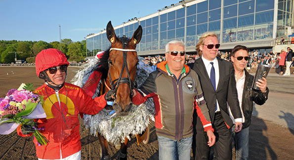  rjan Kihlstr m Tamla Celeber Roger Walmann Anders St m Magnus Rundgren efter drottning silvias pokal