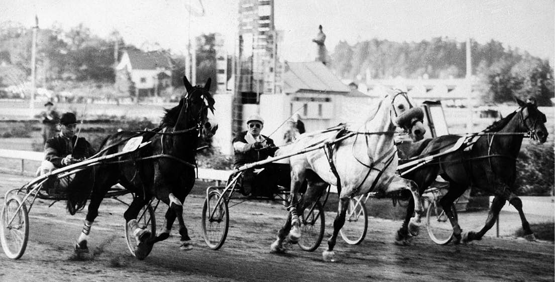 ryssgalan 1954. fotograf: referens:album 1954 place: