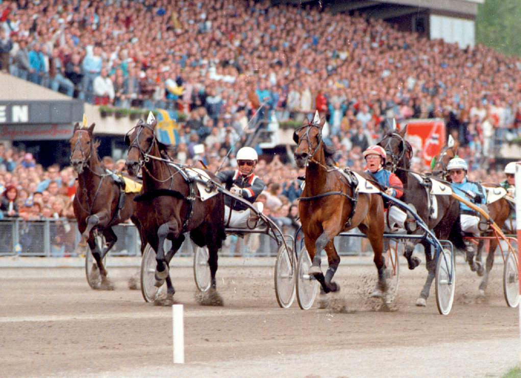 Foto: Thomas Blomqvist/P&R Solvalla 19910526, Elitloppet Peace Corps och Stig H Johansson 